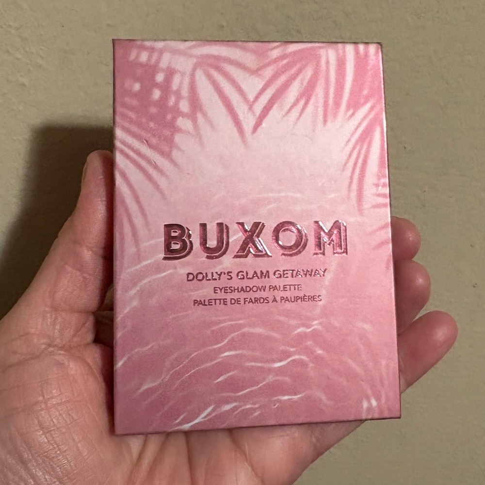 BUXOM Dolly's Glam Getaway Pink Eyeshadow Palette Brand New .
